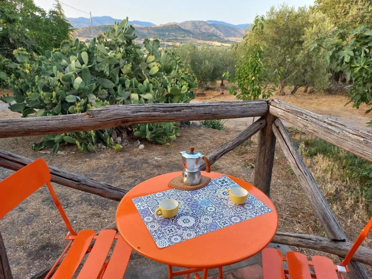 Hébergement de vacances La Casa Di Bacco - Etna Country House - Affitto Breve Castiglione De Sicilia