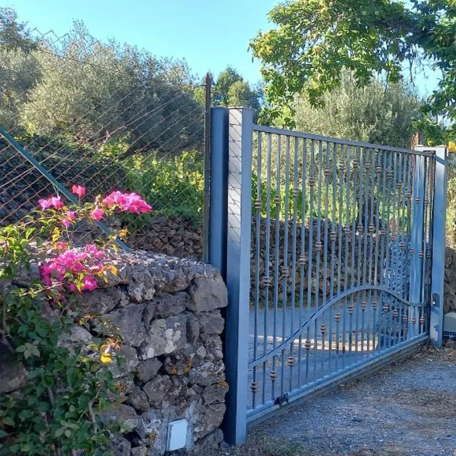 La Casa Di Bacco - Etna Country House - Affitto Breve Castiglione De Sicilia