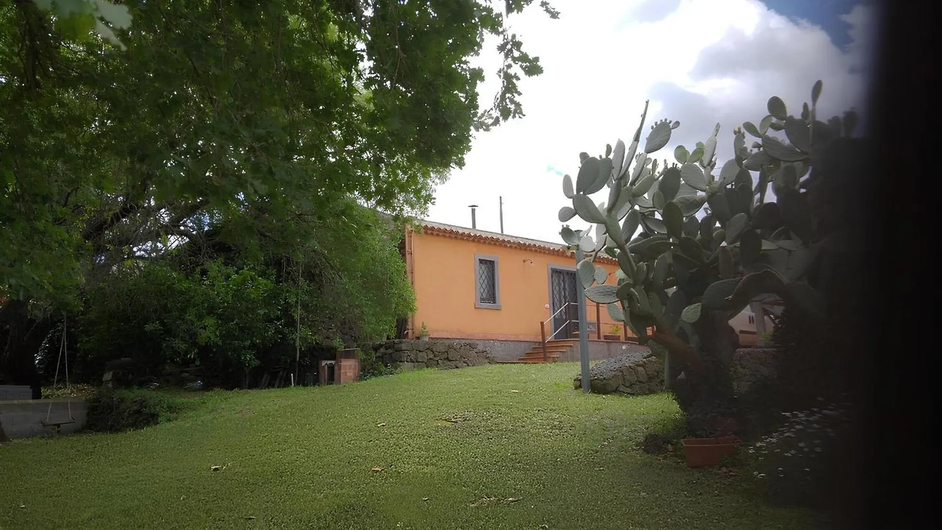 La Casa Di Bacco - Etna Country House - Affitto Breve Castiglione De Sicilia