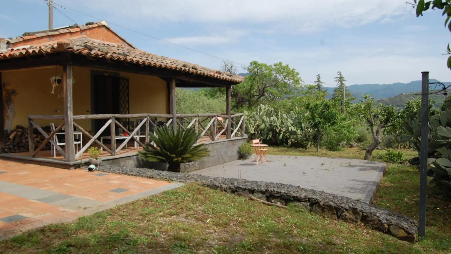 Hébergement de vacances La Casa Di Bacco - Etna Country House - Affitto Breve Castiglione De Sicilia Italie