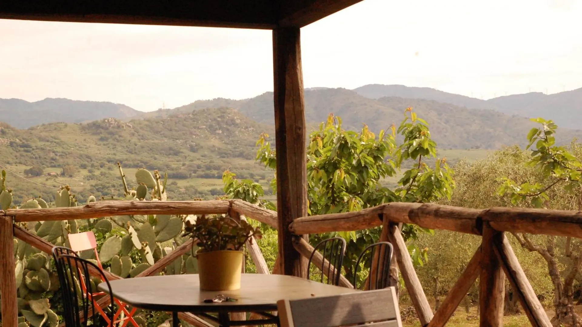 La Casa Di Bacco - Etna Country House - Affitto Breve Castiglione De Sicilia